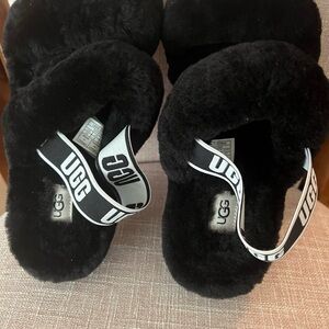 Uggs Oh Yeah  Fluffy Slippers